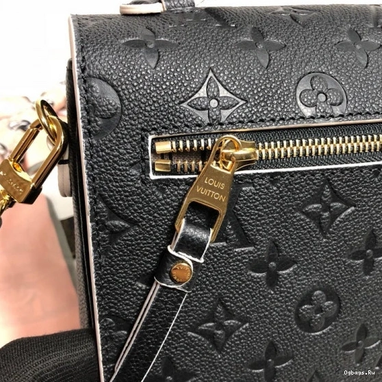 POCHETTE METIS VUITTON LOUIS 0419